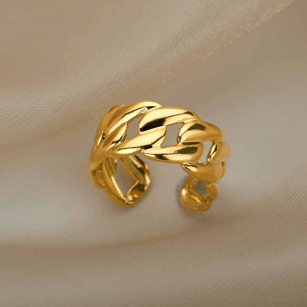 Curb Cuban Link Ring